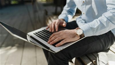 إطلاق تطبيق تعليم شخصي قائم على الذكاء الاصطناعي يعيد صياغة مفهوم التعلم الذاتي في 2025